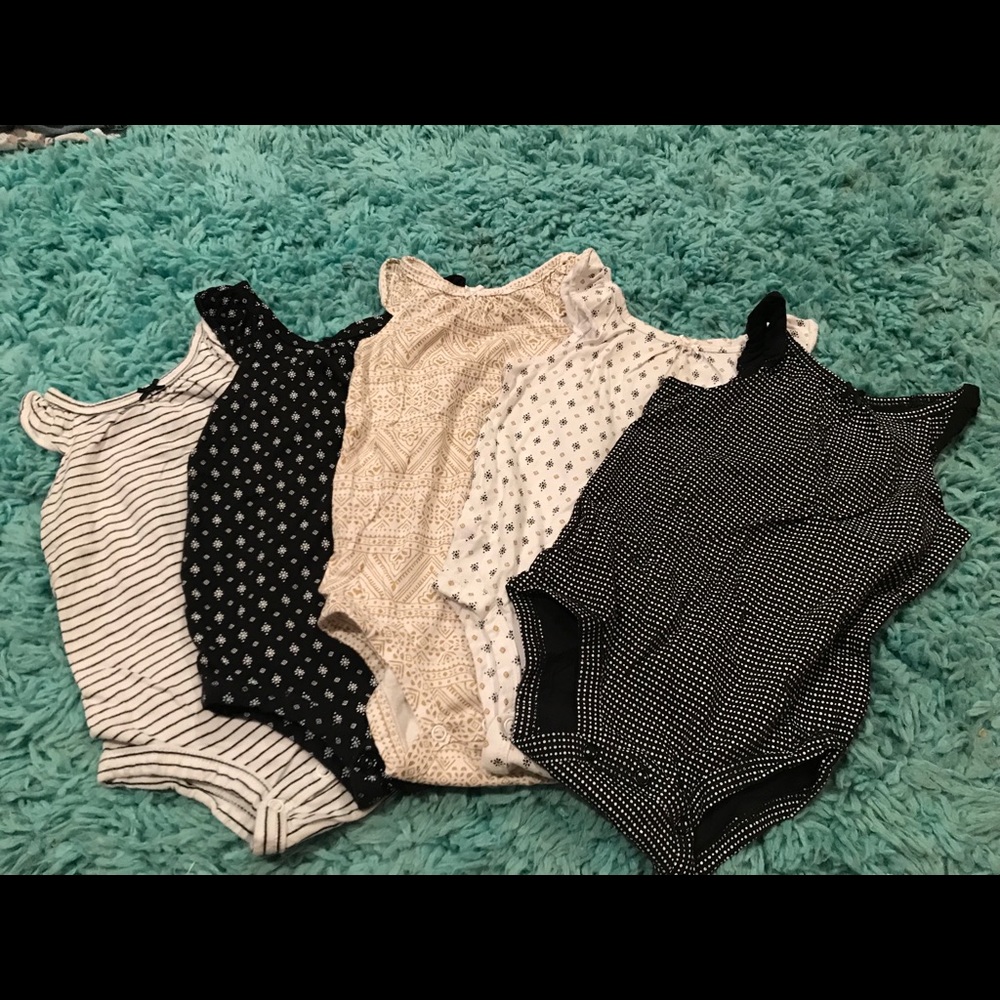 5 Carters sleeveless onesies  12-18 months